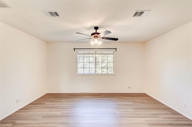 8116 Forest Heights LN, Austin, TX 78749