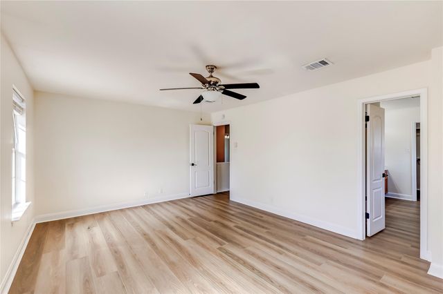 8116 Forest Heights LN, Austin, TX 78749