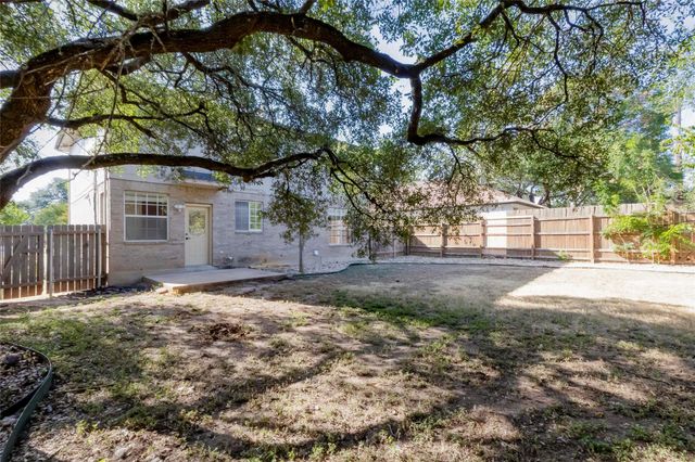 8116 Forest Heights LN, Austin, TX 78749