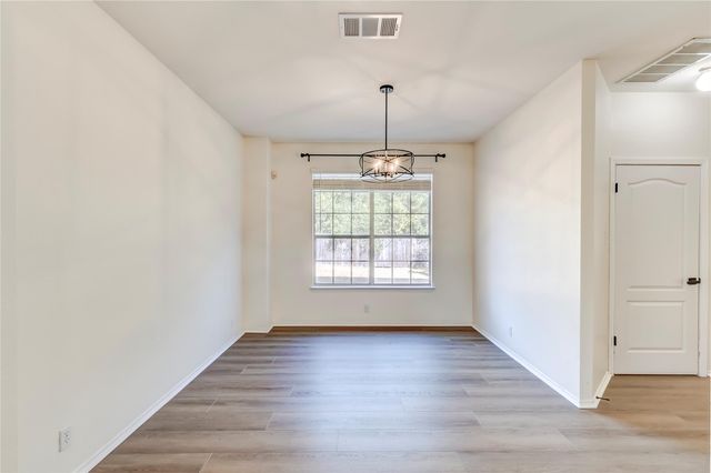 8116 Forest Heights LN, Austin, TX 78749