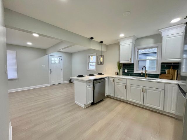 480 W 23rd Avenue, Gary, IN 46407