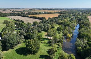 4602 E Creek Road, Beloit, WI 53511