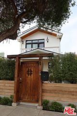 729 Raymond Avenue Lower, Santa Monica, CA 90405