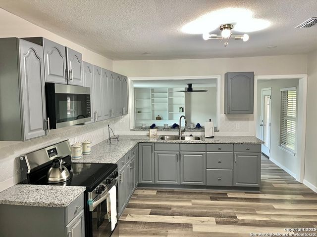 1210 N Polk, Beeville, TX 78102