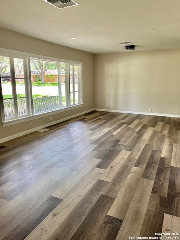 1210 N Polk, Beeville, TX 78102