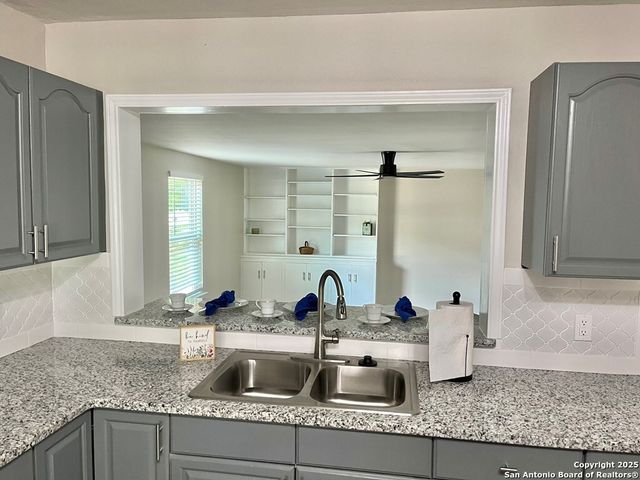 1210 N Polk, Beeville, TX 78102