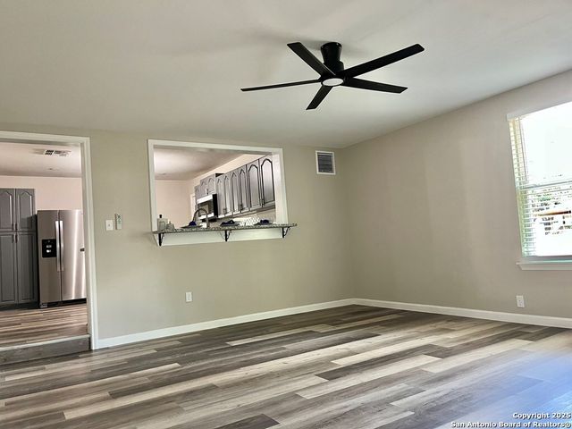 1210 N Polk, Beeville, TX 78102