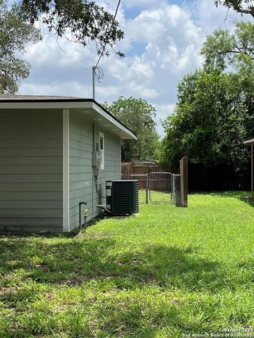 1210 N Polk, Beeville, TX 78102