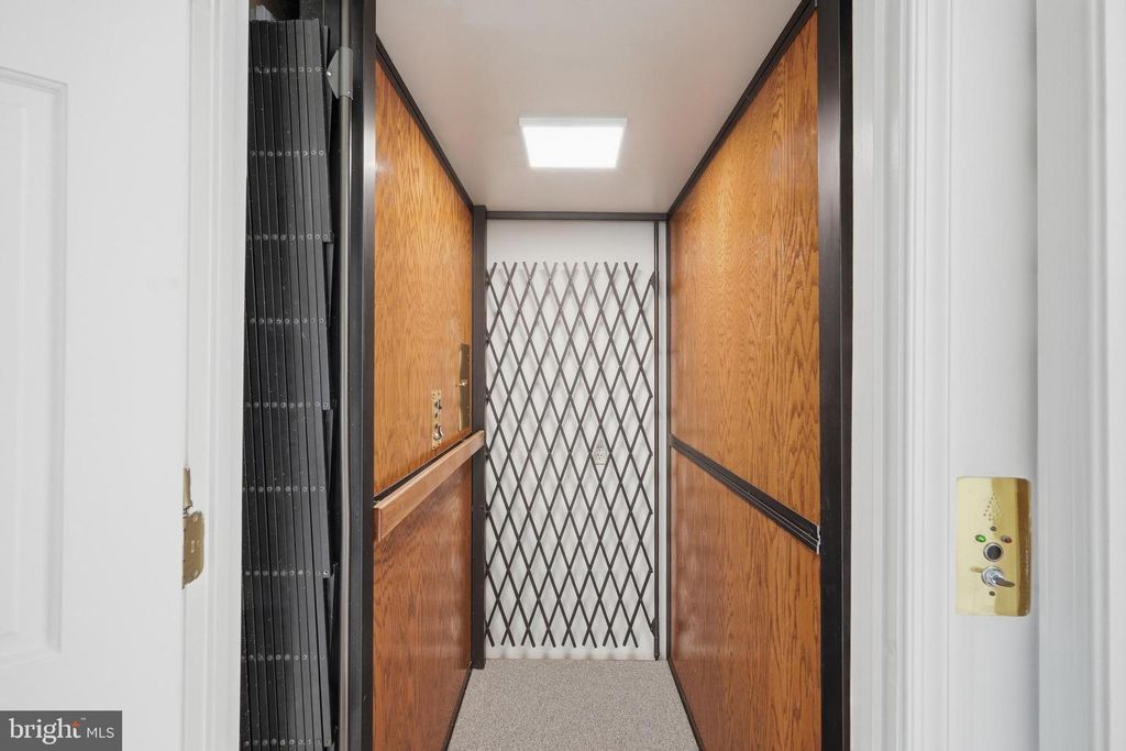 Image 12 of property listing at 7010 OREGON AVE NW, Washington, DC 20015