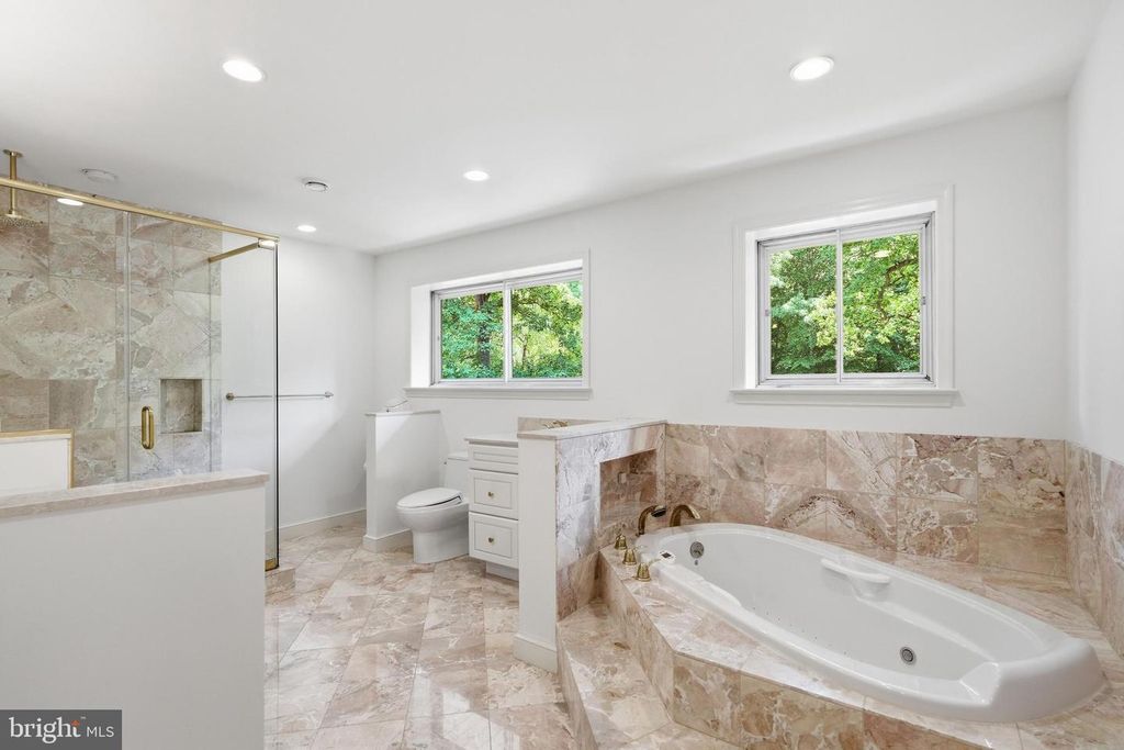 Image 14 of property listing at 7010 OREGON AVE NW, Washington, DC 20015