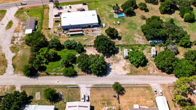 108 Angela Street, Azle, TX 76020
