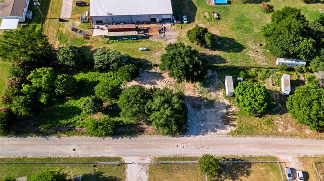 108 Angela Street, Azle, TX 76020