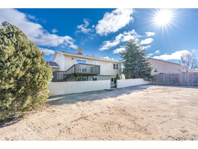 649 S Bond Dr E, Pueblo West, CO 81007