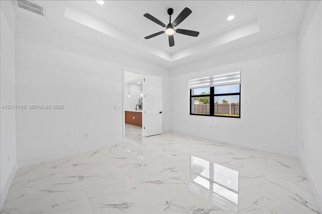 2220 NE 9th PL, Cape Coral, FL 33909