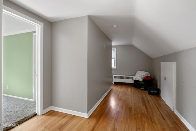 2324 Niskayuna Drive, Niskayuna, NY 12309