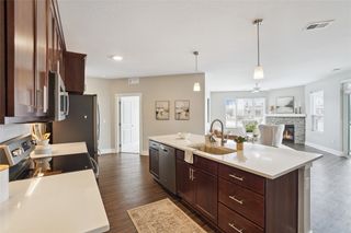 9065 Bishop Drive 213, West Des Moines, IA 50266