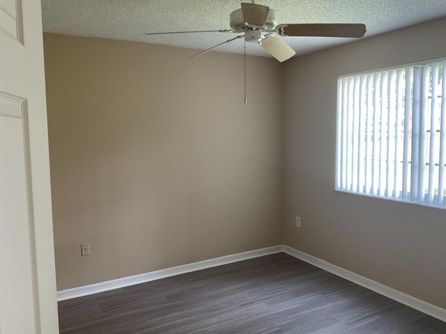 4155 N Haverhill Road 1414, West Palm Beach, FL 33417