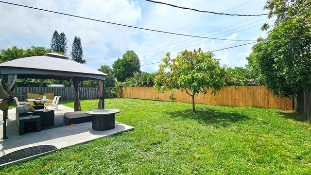 4679 Appaloosa Street, West Palm Beach, FL 33417