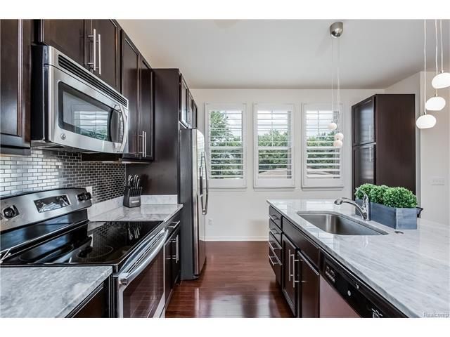 3070 Kilmer Avenue, Troy, MI 48083