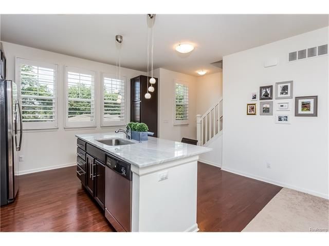 3070 Kilmer Avenue, Troy, MI 48083
