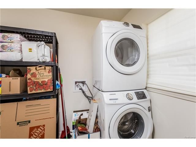 3070 Kilmer Avenue, Troy, MI 48083
