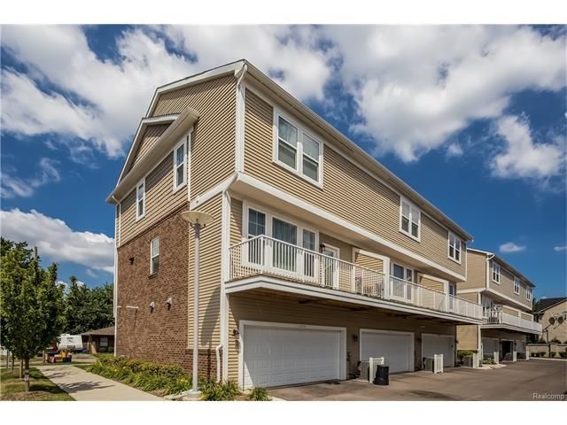 3070 Kilmer Avenue, Troy, MI 48083
