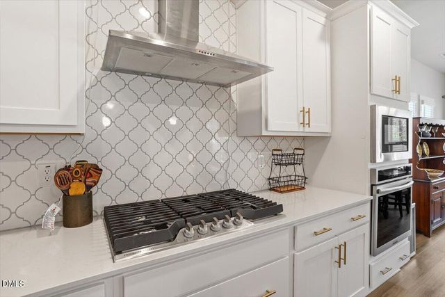 68 Salem Village Drive, Fuquay Varina, NC 27526