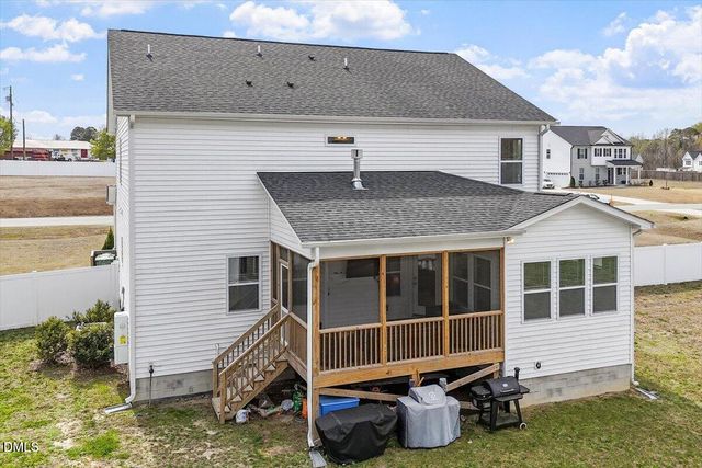 68 Salem Village Drive, Fuquay Varina, NC 27526