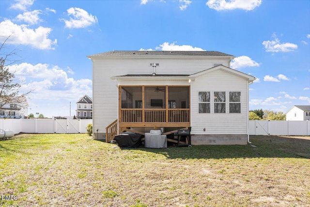 68 Salem Village Drive, Fuquay Varina, NC 27526