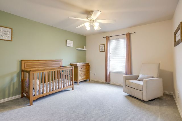 912 Thomas Crossing Drive, Fort Worth, TX 76028