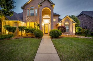 912 Thomas Crossing Drive, Fort Worth, TX 76028