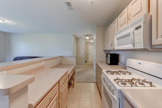 2515 Longwood Drive 102, Highland, IN 46322