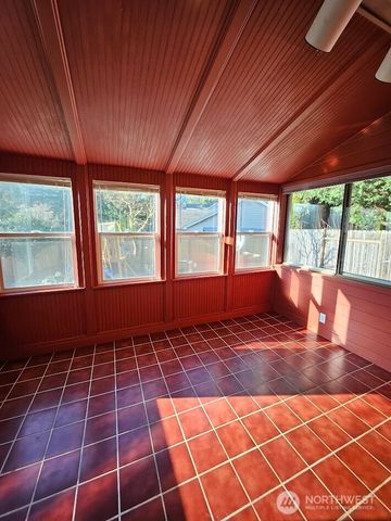 9135 Baird Court NW, Bremerton, WA 98311