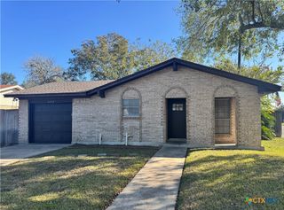 4602 Dahlia Lane, Victoria, TX 77904