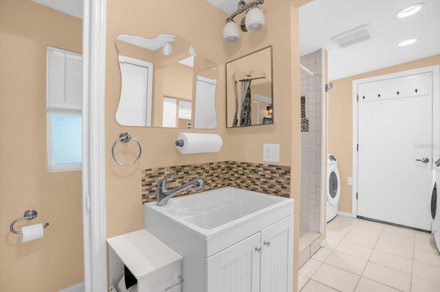 8150 SPRING DRIVE, Yalaha, FL 34797