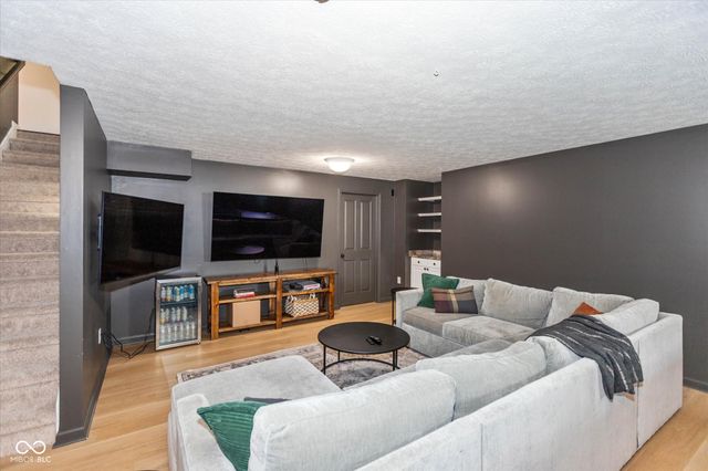 14806 Rosebud Drive, Noblesville, IN 46060