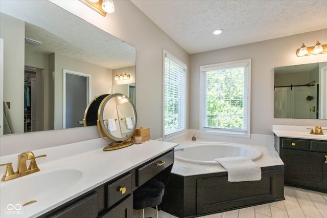 14806 Rosebud Drive, Noblesville, IN 46060