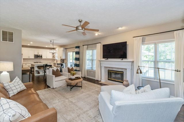14806 Rosebud Drive, Noblesville, IN 46060