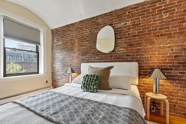 462 Beacon St 31, Boston, MA 02115
