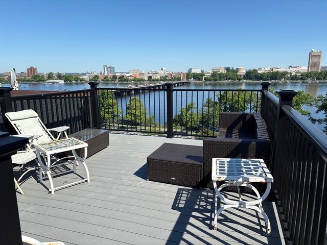 462 Beacon St 31, Boston, MA 02115