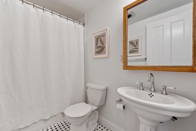462 Beacon St 31, Boston, MA 02115