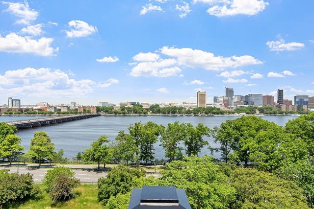 462 Beacon St 31, Boston, MA 02115