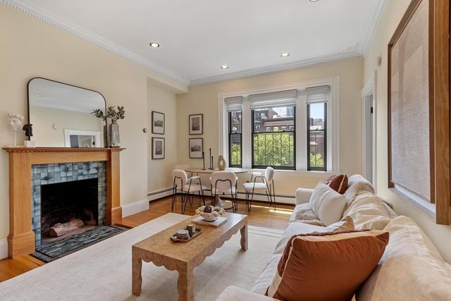 462 Beacon St 31, Boston, MA 02115