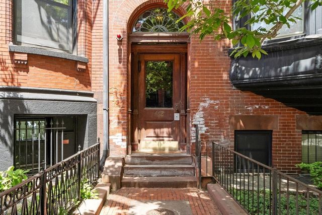 462 Beacon St 31, Boston, MA 02115