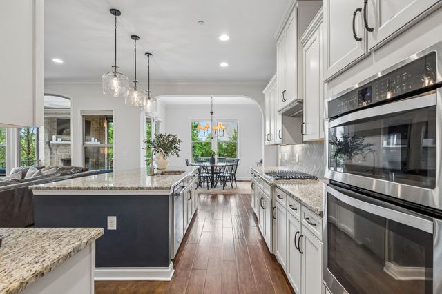 428 Larkhill Ln, Nolensville, TN 37135