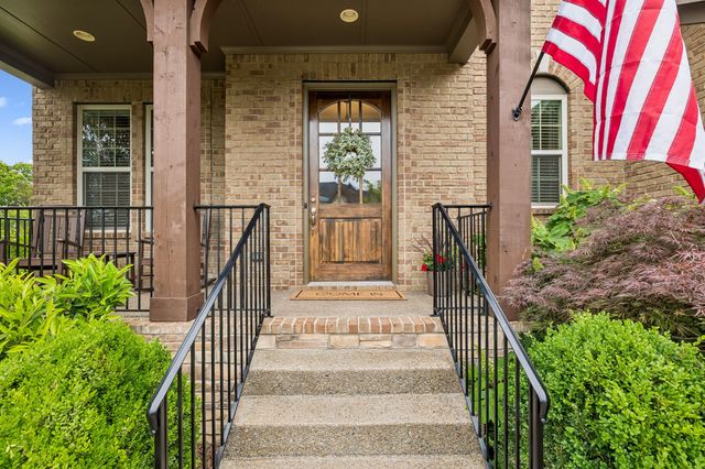 428 Larkhill Ln, Nolensville, TN 37135
