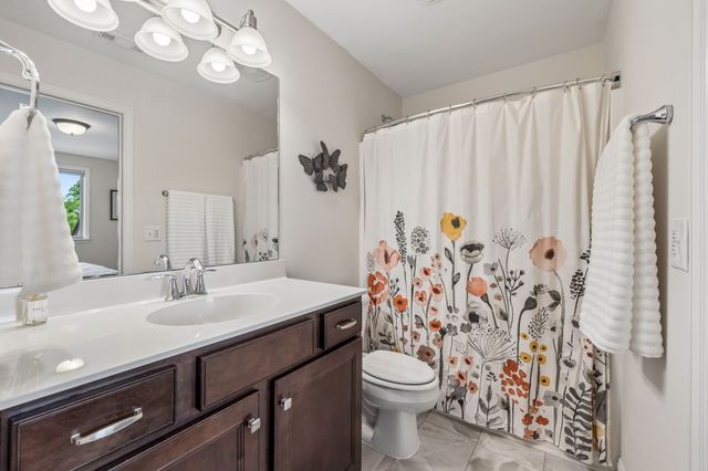 428 Larkhill Ln, Nolensville, TN 37135