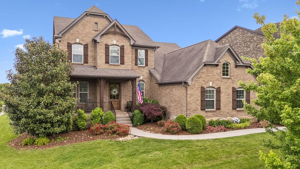 428 Larkhill Ln, Nolensville, TN 37135