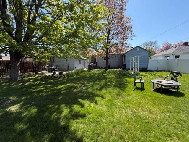 134 W Truman Avenue, Eau Claire, WI 54701