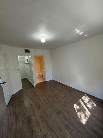 22701 SW 88th Pl 202-9, Cutler Bay, FL 33190